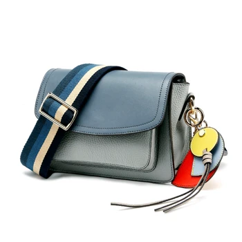 High Quality Leather Women Messenger Bag Striped Wide Shoulder Strap Ladies Handbags Female Cowhide Small Flap Shoulder Bags
High Quality Leather Women Messenger Bag Striped Wide Shoulder Strap Ladies Handbags Female Cowhide Small Flap Shoulder Bags