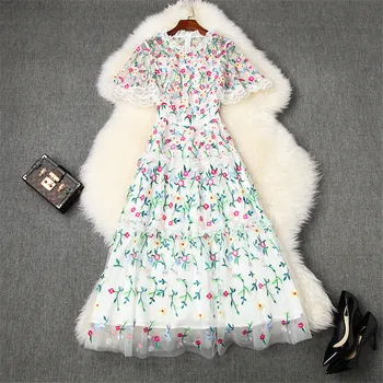 2020 Designer Runway Dress High Quality Women Fashion Flare Sleeve Floral Embroidery Summer Maxi Lace Dress Long Party Vestidos
2020 Designer Runway Dress High Quality Women Fashion Flare Sleeve Floral Embroidery Summer Maxi Lace Dress Long Party Vestidos
