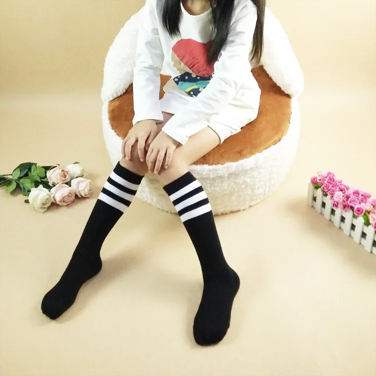 Korean white socks fan pictures