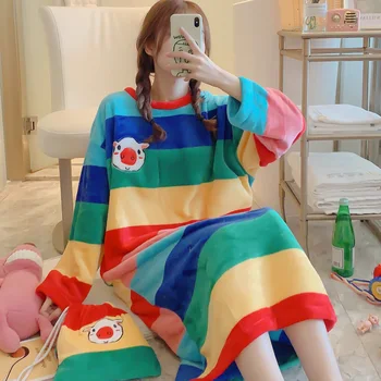 Warm Flannel Nightgown For Women Winter Loose Leisure Warm Coral Velvet Long Nightdress Strawberry Sleepwear With Storage Bag
Warm Flannel Nightgown For Women Winter Loose Leisure Warm Coral Velvet Long Nightdress Strawberry Sleepwear With Storage Bag