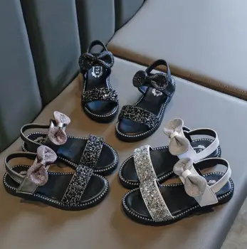 Summer New Girl Rhineston Sandals Kids Child Fashion Bow Patent Leather Princess Sandals Party Shoe For Girls shoes
Summer New Girl Rhineston Sandals Kids Child Fashion Bow Patent Leather Princess Sandals Party Shoe For Girls shoes