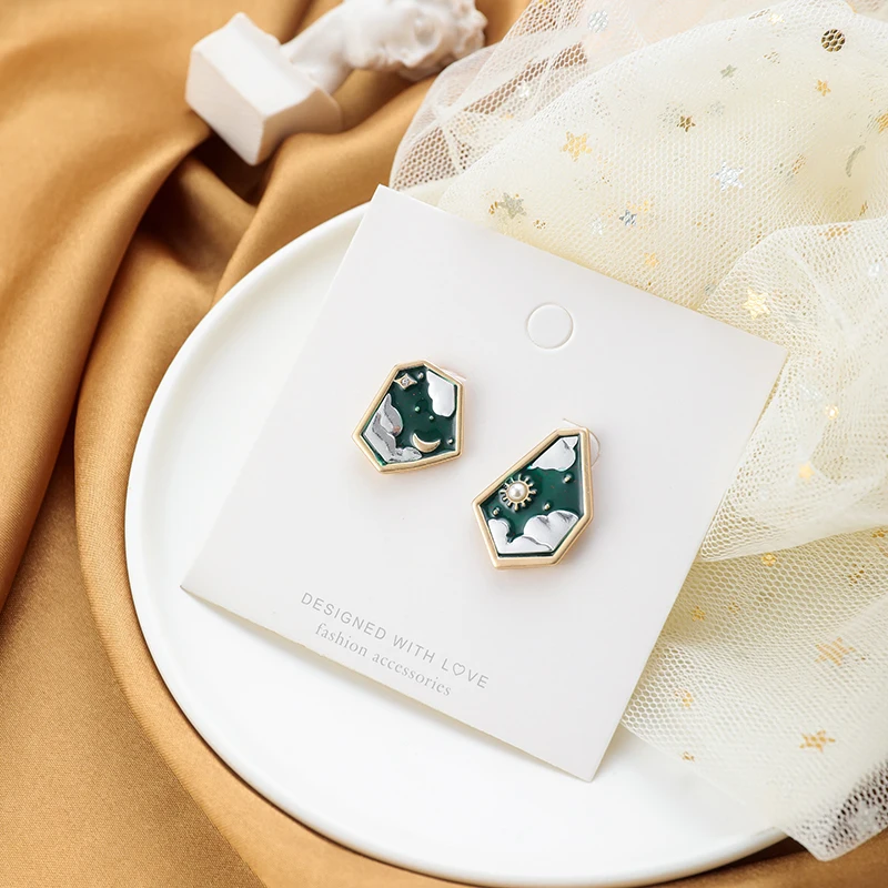 Minimalist Wind Irregular geometry beautiful sun moon sky Earrings a Beautiful Stud Earrings Girl Jewelry Gifts
Minimalist Wind Irregular geometry beautiful sun moon sky Earrings a Beautiful Stud Earrings Girl Jewelry Gifts