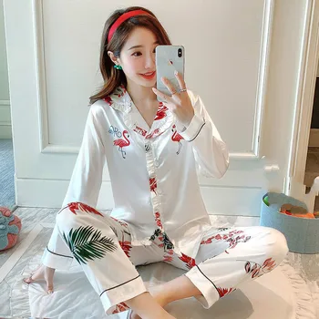 WAVMIT Original Lazy Style Fake Flower Silk Pajamas Set for Women Spring Autumn Women Sleepwear Set Doll Collar Cute Shrink Pant
WAVMIT Original Lazy Style Fake Flower Silk Pajamas Set for Women Spring Autumn Women Sleepwear Set Doll Collar Cute Shrink Pant