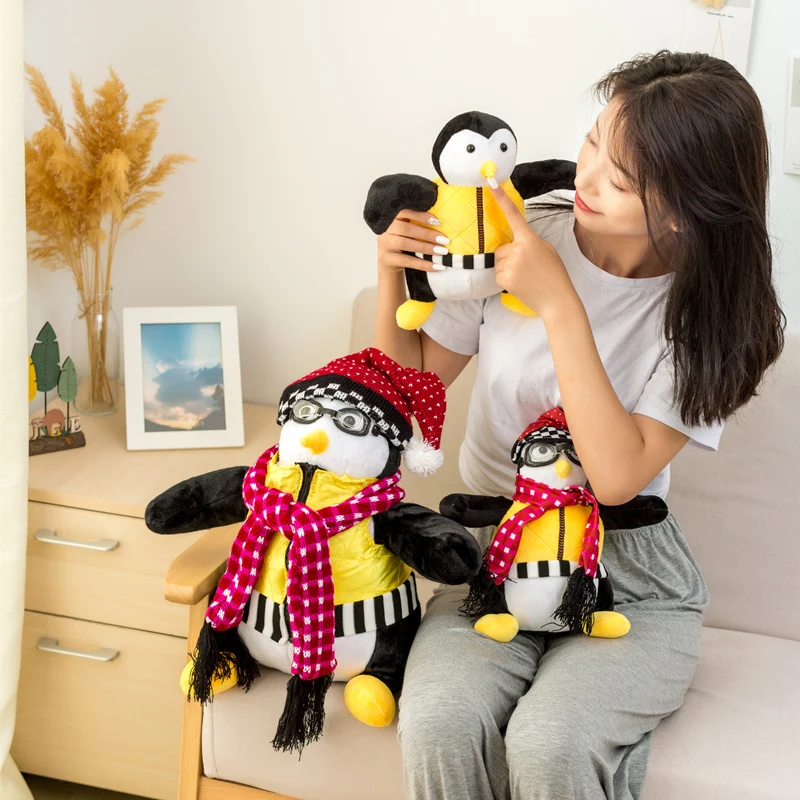 Cute TV Series Friends Joey's Friend Hugsy Penguin Stuffed Plush Toy Doll Gift