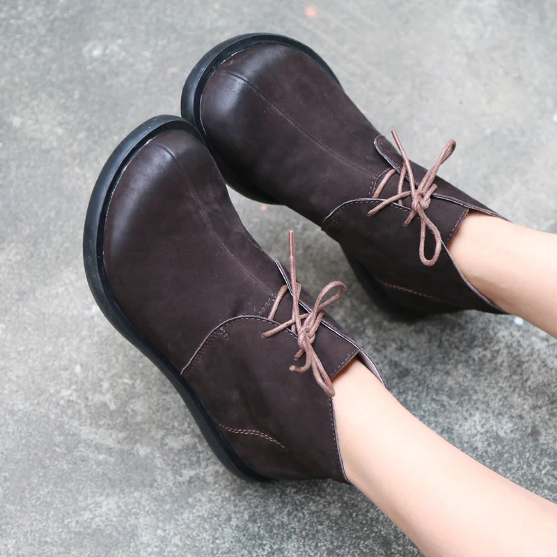 Original Handmade Grain Leather Big Toe Wide and Fat Feet Shoes Autumn and Winter Low Heel Lace-up Ankle Boots Mother's Shoes
Original Handmade Grain Leather Big Toe Wide and Fat Feet Shoes Autumn and Winter Low Heel Lace-up Ankle Boots Mother's Shoes