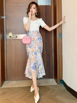 Trendy Pure Color Top + Printed Drawstring Pleated Irregular Lotus Leaf Skirt Set Women's Fashion Summer New
Trendy Pure Color Top + Printed Drawstring Pleated Irregular Lotus Leaf Skirt Set Women's Fashion Summer New