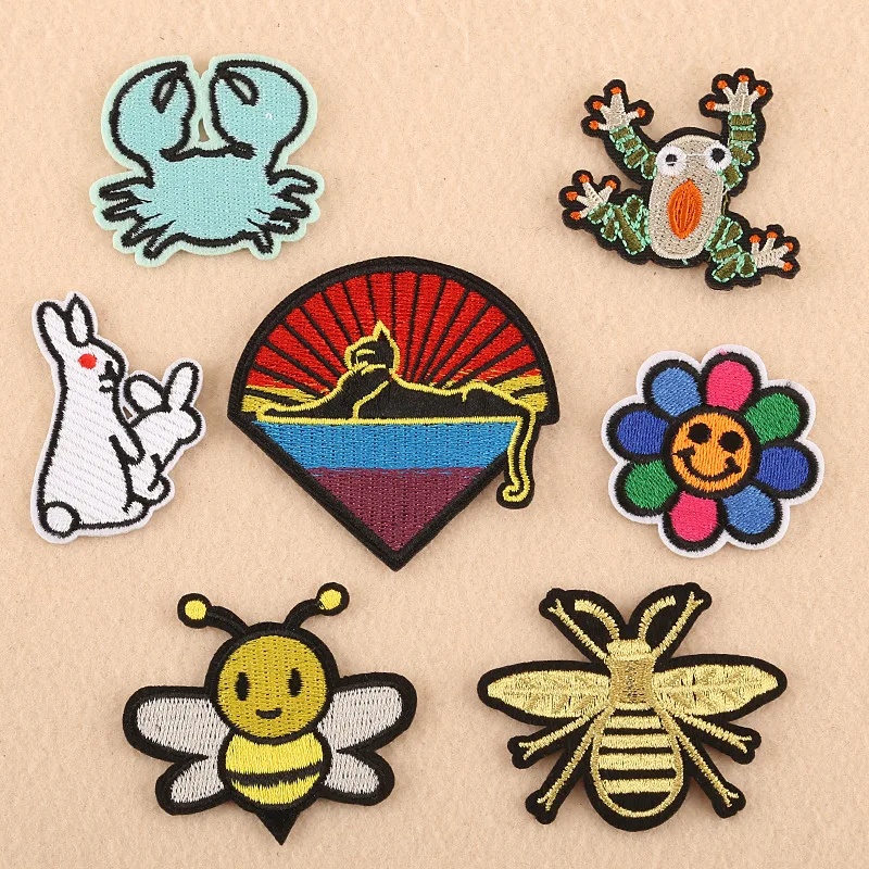 

Animals Clothe Embroidery Patch Frog Applique Ironing Clothing Sewing Supplies Decorative Badges Bee Patches For Clothing @G