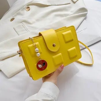 Fashion Candy Color Crossbody Bags for Women 2020 Summer Small Flap Shoulder Bag Ladies PU Leather Yellow Evening Clutch Purse
Fashion Candy Color Crossbody Bags for Women 2020 Summer Small Flap Shoulder Bag Ladies PU Leather Yellow Evening Clutch Purse