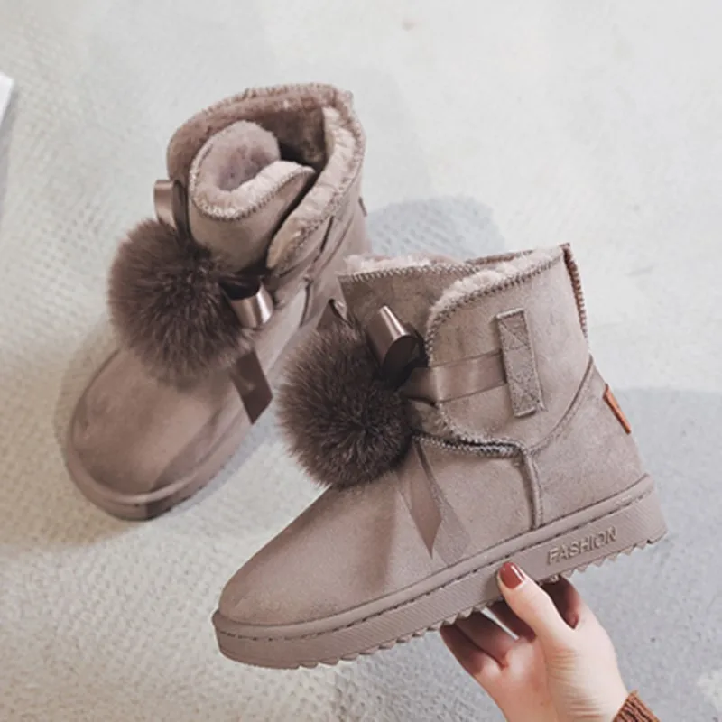 Snow boots women's short tube 2020 new fall and winter all in one fur warm cotton shoes women's plush short boots children 
Snow boots women's short tube 2020 new fall and winter all in one fur warm cotton shoes women's plush short boots children