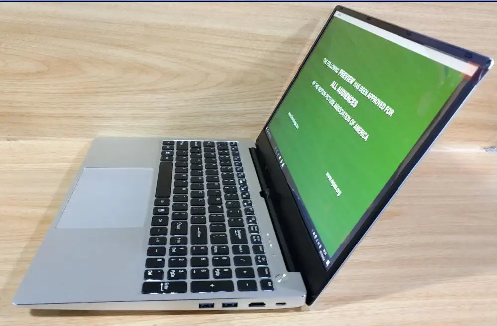 Игровой ноутбук 15 6 дюйма core I7 клавиатура с подсветкой SSD 1000 Гб ОЗУ 16 ГБ и 2 ТБ