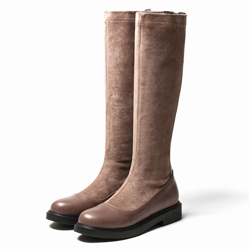 Flat Heel Stretch PU Stitching Flock Knee-Length Boots, Back Zipper Low Heel Warm Winter Round Toe Short Plush Fashion Boots
Flat Heel Stretch PU Stitching Flock Knee-Length Boots, Back Zipper Low Heel Warm Winter Round Toe Short Plush Fashion Boots