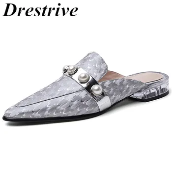 Drestrive Embossing Women Slipper Low Heel Beaded Pointed Toe Cow Leather 2020 Spring Summer Mules Black Real Leather Raindrop
Drestrive Embossing Women Slipper Low Heel Beaded Pointed Toe Cow Leather 2020 Spring Summer Mules Black Real Leather Raindrop