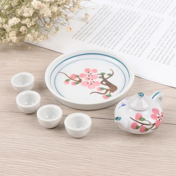New Arrival 1Set 1:12 Miniature Doll House Flower Patten Coffee Tea Cups Ceramic Tableware Dollhouse Kitchen Accessories
New Arrival 1Set 1:12 Miniature Doll House Flower Patten Coffee Tea Cups Ceramic Tableware Dollhouse Kitchen Accessories