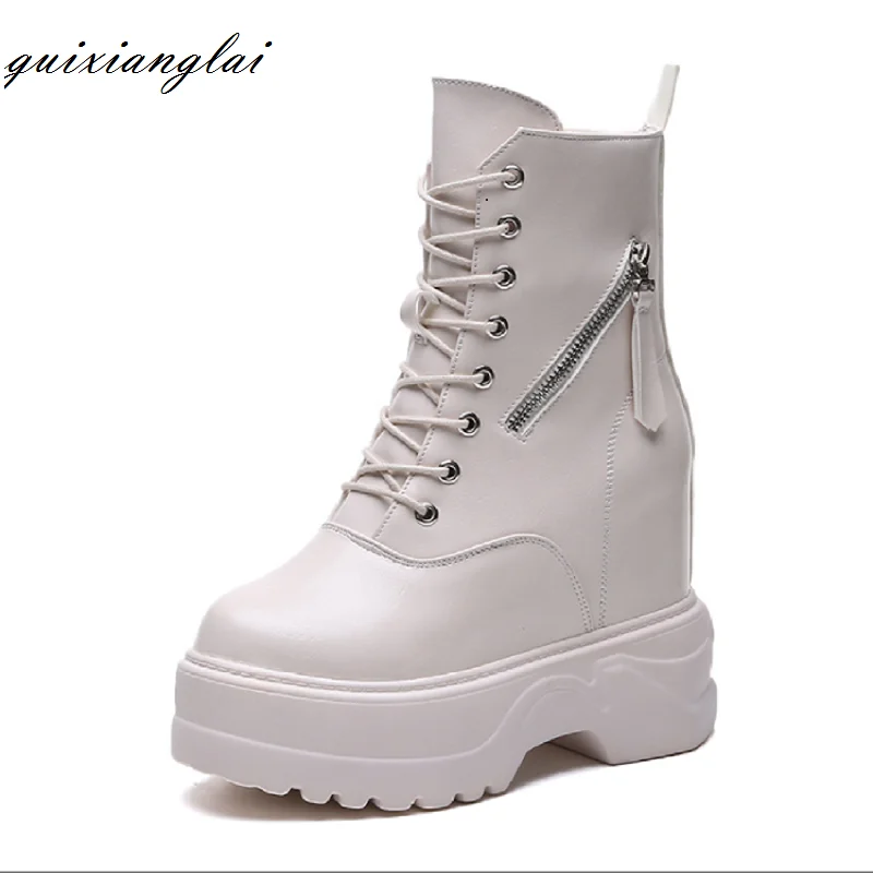 Women's shoes 2019 new height increase short boots autumn and winter wild thick bottom comfortable wedge with Martin boots
Women's shoes 2019 new height increase short boots autumn and winter wild thick bottom comfortable wedge with Martin boots