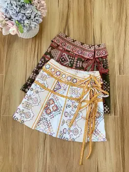 Ethnic White / Army Green Floral Embroidery A-Line Split Skirts Women 2020 Runway Designer Mini Hot Sale Top Skirt
Ethnic White / Army Green Floral Embroidery A-Line Split Skirts Women 2020 Runway Designer Mini Hot Sale Top Skirt