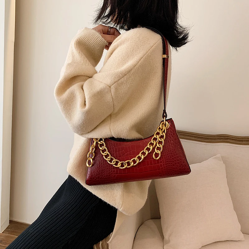 New Small Women Bags Patent leather Messenger Bag Clutch Bags Designer Mini Shoulder Bag Women chain Handbag bolso mujer purse
New Small Women Bags Patent leather Messenger Bag Clutch Bags Designer Mini Shoulder Bag Women chain Handbag bolso mujer purse