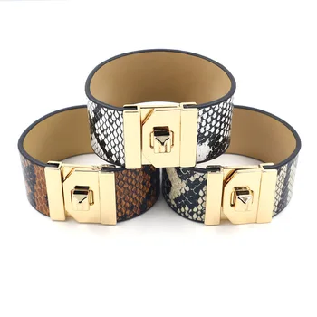 Trendy Gold Metal Button Snake Pattern Wide Leather Bangles Metal Big Button Luxury Leather Braceletsl Women PU Bracelet Bangle
Trendy Gold Metal Button Snake Pattern Wide Leather Bangles Metal Big Button Luxury Leather Braceletsl Women PU Bracelet Bangle