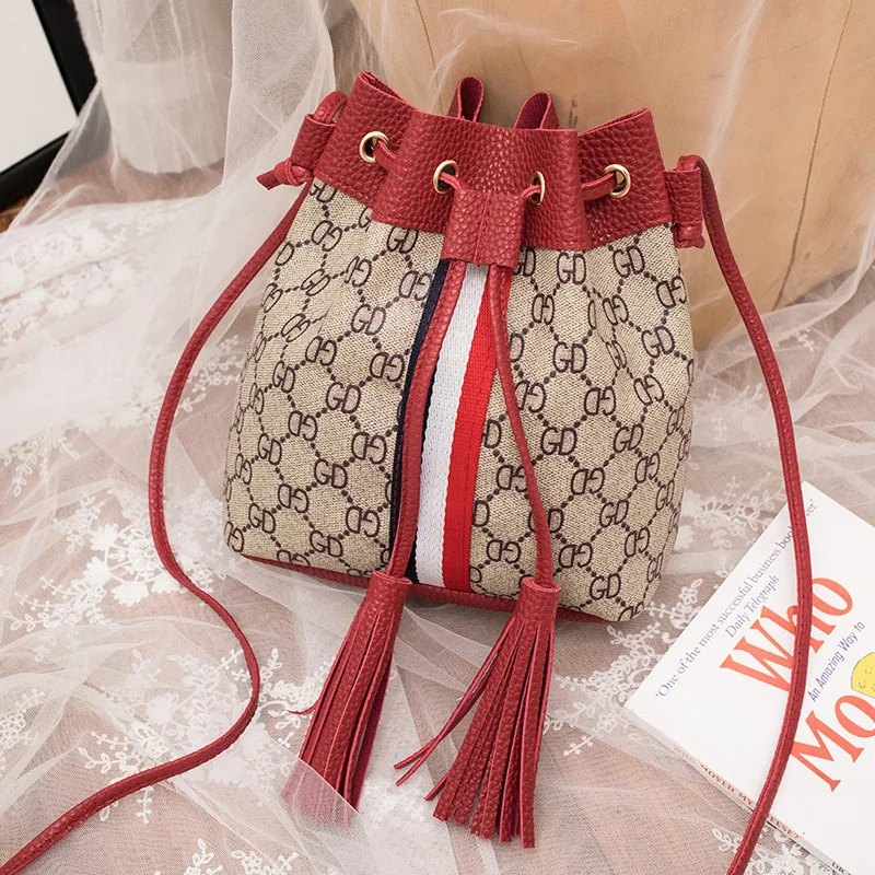 Korean-style Printed Bucket Double Tassels 2019 Summer And Autumn New Products Crossbody/shoulder Bag Women's Change Mobile Phon 
Korean-style Printed Bucket Double Tassels 2019 Summer And Autumn New Products Crossbody/shoulder Bag Women's Change Mobile Phon