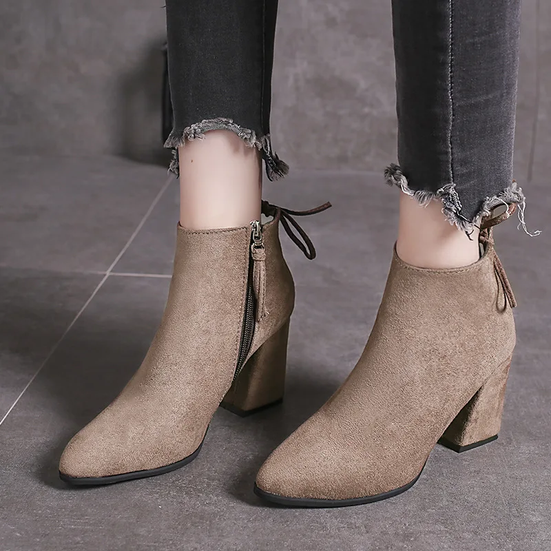 Boots Women's 2018 Autumn And Winter New Style Short Boots Women's Europe And America Martin Boots Pointed High Heels Large Size
Boots Women's 2018 Autumn And Winter New Style Short Boots Women's Europe And America Martin Boots Pointed High Heels Large Size