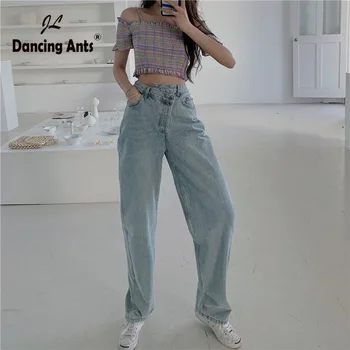 Women Jeans High Waist Zipper Pockets Wide Leg Denim Pants 2020 Summer New Female Korean Fashion Vintage Loose Jeans
Women Jeans High Waist Zipper Pockets Wide Leg Denim Pants 2020 Summer New Female Korean Fashion Vintage Loose Jeans
