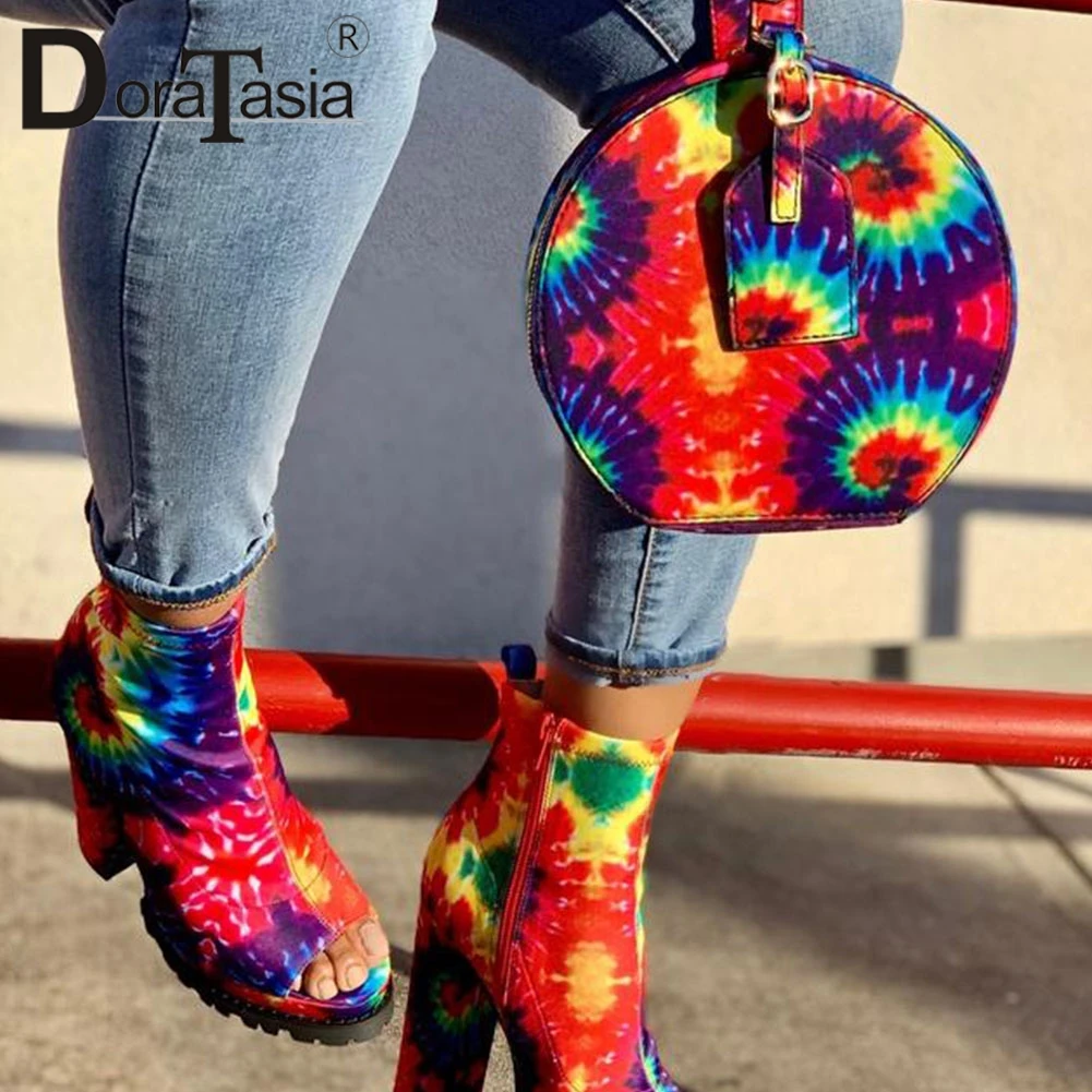 

2021 Wholesale Ladies Leisure Party Snake Multicolor Tie-dye Unique Handbags Women Casual Female Bags Circular Purse Package