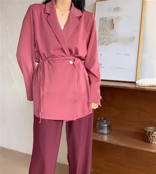 ZOSOL 2020 Early Spring Sense of Design Suit Collar Net Version of High Grade Sense V-neck Shirt
ZOSOL 2020 Early Spring Sense of Design Suit Collar Net Version of High Grade Sense V-neck Shirt
