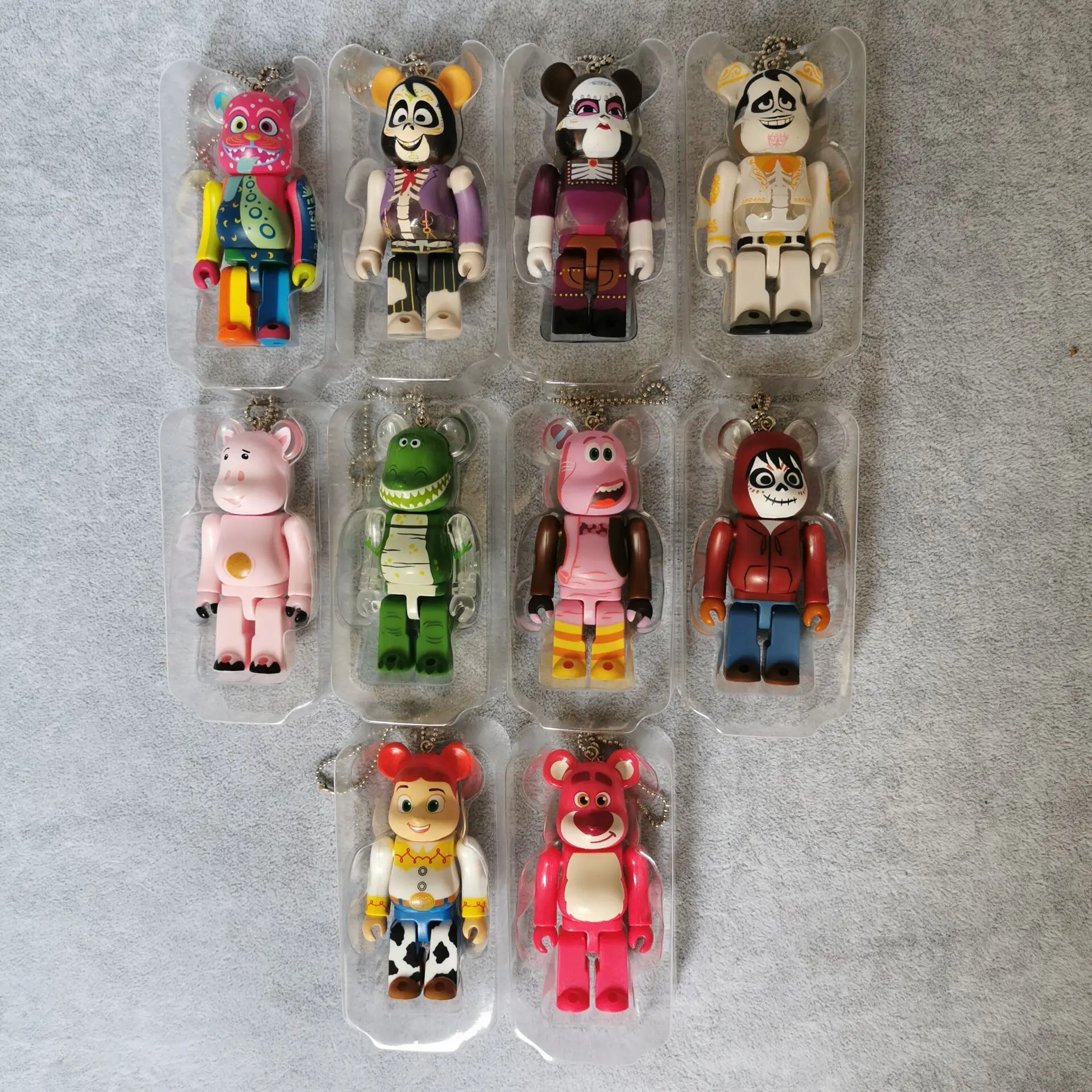 8CM Anime original Bearbricklys Action Figure Cos Superman Batman Joker Babybear Doll PVC Collectible Model Toy Gifts
8CM Anime original Bearbricklys Action Figure Cos Superman Batman Joker Babybear Doll PVC Collectible Model Toy Gifts