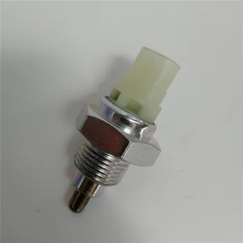 Reversing light switch for Great wall M4 M2 Florid Voleex C30 Coolbear Lingao gearbox reverse switch
Reversing light switch for Great wall M4 M2 Florid Voleex C30 Coolbear Lingao gearbox reverse switch