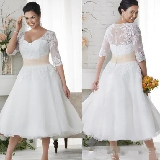 2020 Plus Size Wedding Dresses Short Half Sleeves Wedding Gowns White Lace Covered Button Beach Dress Tea Length A Line
2020 Plus Size Wedding Dresses Short Half Sleeves Wedding Gowns White Lace Covered Button Beach Dress Tea Length A Line