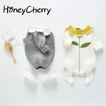 Spring Baby Bodysuit Lotus Leaf Collar Knitted Long Sleeve Bodysuit Girl Baby Wool Hardcover Creeper Outerwear 
Spring Baby Bodysuit Lotus Leaf Collar Knitted Long Sleeve Bodysuit Girl Baby Wool Hardcover Creeper Outerwear