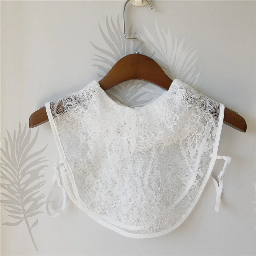 Cute Laple Fake Collars for Women Lace Hollow Embroidery False Collar Half-Shirt Blouse Tops Detachable Collars Accessories
Cute Laple Fake Collars for Women Lace Hollow Embroidery False Collar Half-Shirt Blouse Tops Detachable Collars Accessories