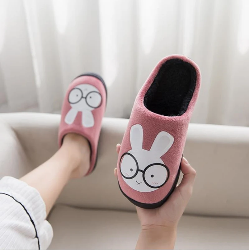 Winter cotton slippers women warm thick-soled couples wool slippers cartoon cute plush indoor and outdoor half-pack heel cotton
Winter cotton slippers women warm thick-soled couples wool slippers cartoon cute plush indoor and outdoor half-pack heel cotton