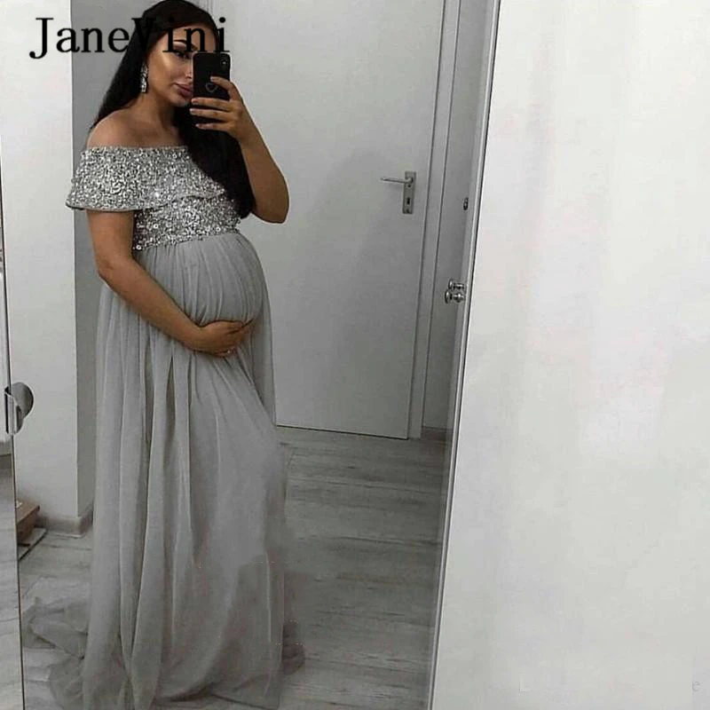 JaneVini Sparkly Sliver Pregnant Long Prom Dresses 2020 Off the Shoulder Sequins A Line Chiffon Plus Size Prom Gowns Customize
JaneVini Sparkly Sliver Pregnant Long Prom Dresses 2020 Off the Shoulder Sequins A Line Chiffon Plus Size Prom Gowns Customize
