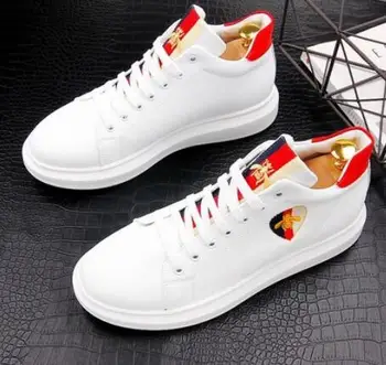 luxury designer men shoe High quality leather loafers with thick and low rivets,casual board shoes,shoes with high height white
luxury designer men shoe High quality leather loafers with thick and low rivets,casual board shoes,shoes with high height white