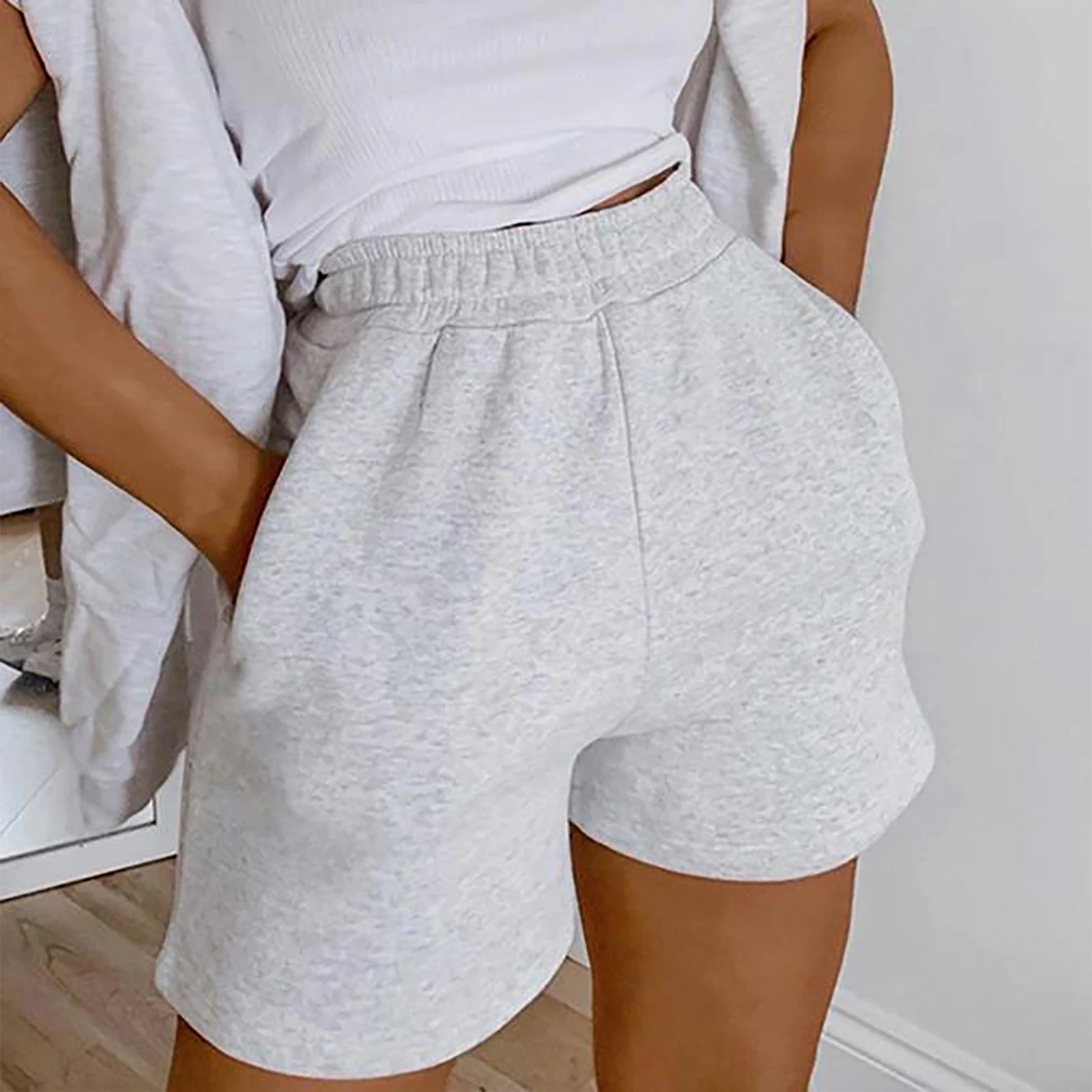 

2021 Hot Women Fashion Solid Color Shorts High Waist Casual Style Short Sweatpants with Slant Pockets Summer Ladies Loose Shorts