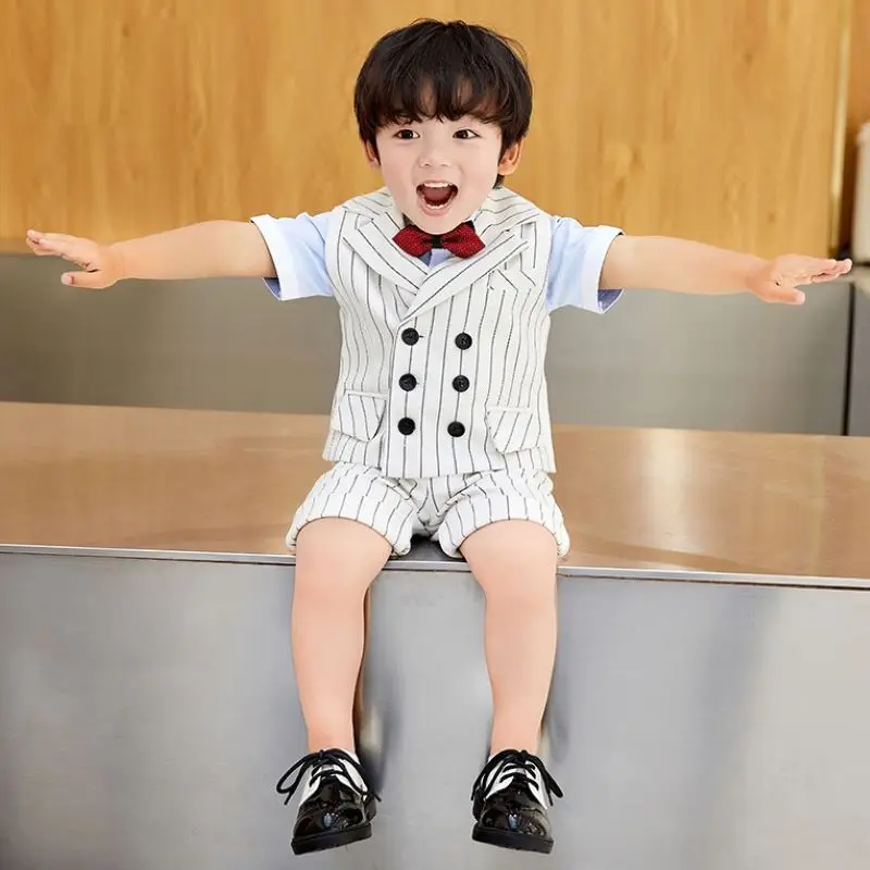 2021New Arrival High Quality Bowtie Decorated Boys 3-piece vest Suit Set /Flower Boy Clothes/Children's Birthday Party Wear3365
2021New Arrival High Quality Bowtie Decorated Boys 3-piece vest Suit Set /Flower Boy Clothes/Children's Birthday Party Wear3365