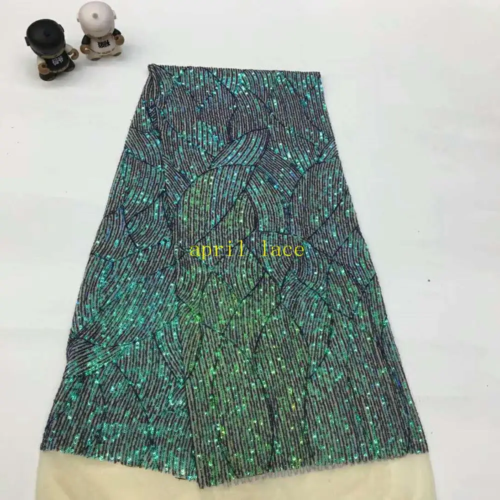 5yards/bag Fluorescent green embroidery sequins fashion European and American style fabrics used in wedding dresses XX83#
5yards/bag Fluorescent green embroidery sequins fashion European and American style fabrics used in wedding dresses XX83#