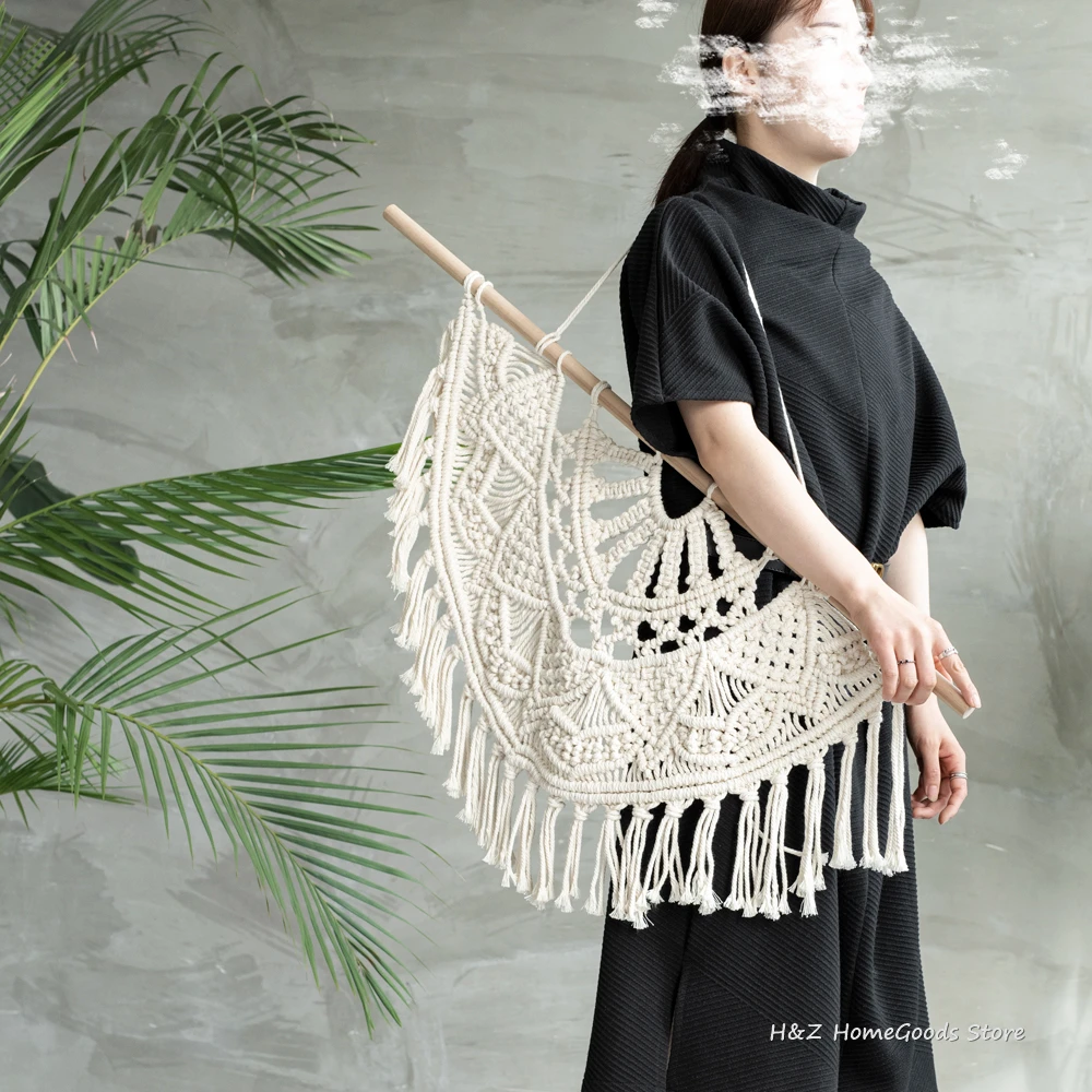 Modern Floral Macrame - Handwoven Boho Tapestry for Contemporary Living & Holiday Decor 7 Hf1720238420c435bbcd371352b3b5a44v