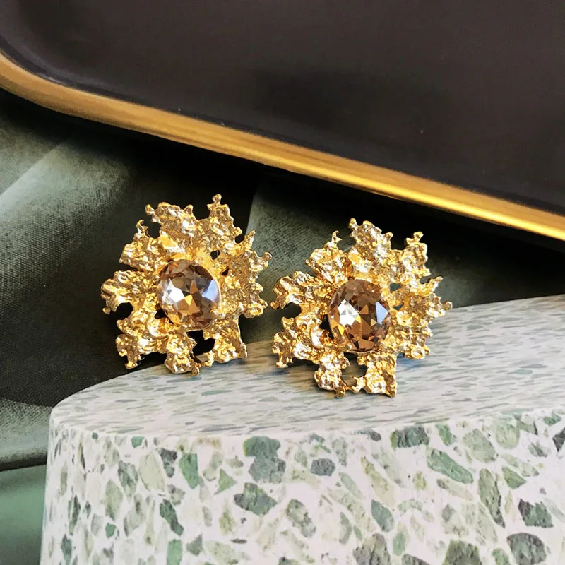 Copper Material Irregular Earrings Stud For Piercering Alloy Vintage Ear Jewelry Retro Styles Jewelry For Women
Copper Material Irregular Earrings Stud For Piercering Alloy Vintage Ear Jewelry Retro Styles Jewelry For Women