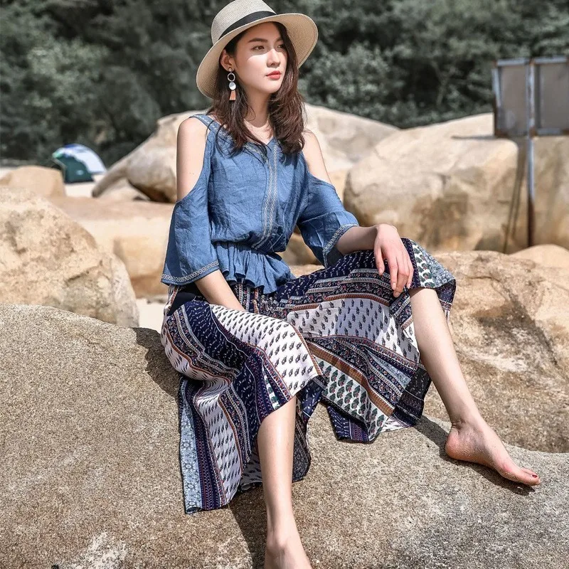 Women Boho Holiday Two Piece Sets Sexy Off Shoulder Denim Pullovers Tops And Wide Leg Pants 2020 New Summer Fashion 2 Piece Set
Women Boho Holiday Two Piece Sets Sexy Off Shoulder Denim Pullovers Tops And Wide Leg Pants 2020 New Summer Fashion 2 Piece Set