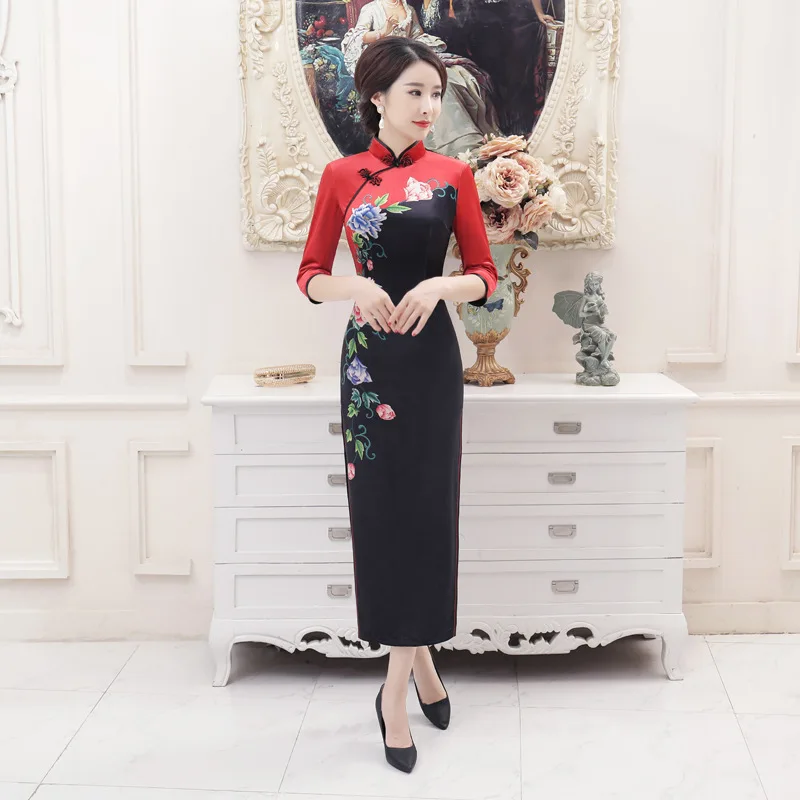 Autumn And Winter New Style Velvet Cheongsam Long High Slit Chinese-style Retro Slim Fit Daily Life Banquet Performance
Autumn And Winter New Style Velvet Cheongsam Long High Slit Chinese-style Retro Slim Fit Daily Life Banquet Performance