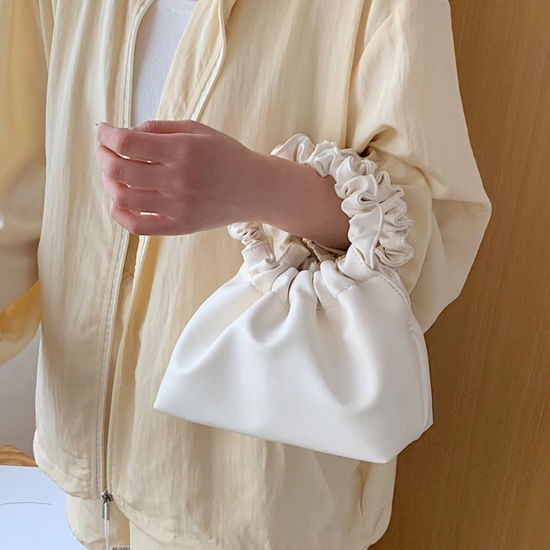 Cloud Tote Crossbody-Bags Purses for Women 2020 Soft PU Leather Round Handle Bag Korean Designer Shoulder Bag Female Handbags
Cloud Tote Crossbody-Bags Purses for Women 2020 Soft PU Leather Round Handle Bag Korean Designer Shoulder Bag Female Handbags