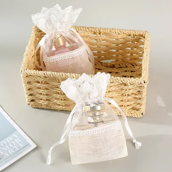 White Elegance Wedding Souvenir Gift Bag Hand Splice Butterfly Embroidery Flowers Lace Drawstring Bag Jewelry Packaging10x14cm
White Elegance Wedding Souvenir Gift Bag Hand Splice Butterfly Embroidery Flowers Lace Drawstring Bag Jewelry Packaging10x14cm