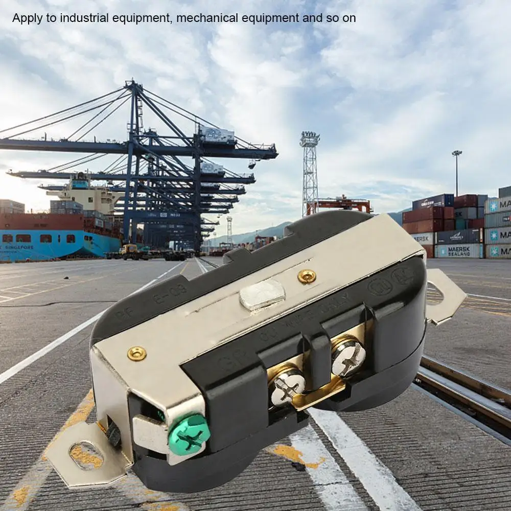 Industrial Double US Power Socket Wire Connector E-09 15A 20A 125V Wire Connector Industrial Power Socket
Industrial Double US Power Socket Wire Connector E-09 15A 20A 125V Wire Connector Industrial Power Socket