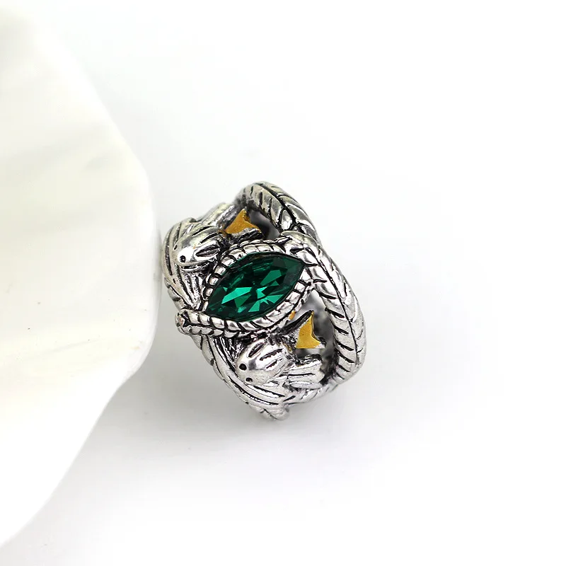 The Lord of Ring the Hobbit Ring of Barahir Aragorn Gondor Jewelry Charms Crystal Jewelry Cosplay Accessory Props Christmas Gift
The Lord of Ring the Hobbit Ring of Barahir Aragorn Gondor Jewelry Charms Crystal Jewelry Cosplay Accessory Props Christmas Gift