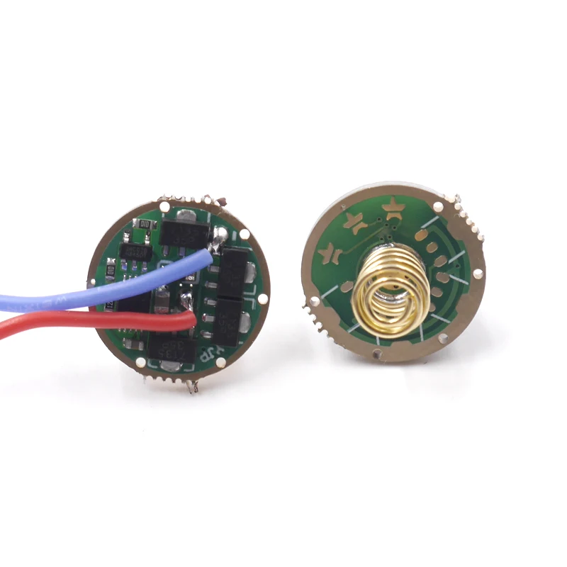 17mm 4xAMC7135 6xAMC7135 3.7v-4.2v XM-L2 U3 T6 XP-L V3 V5 circuit board driver for DIY flashlight
17mm 4xAMC7135 6xAMC7135 3.7v-4.2v XM-L2 U3 T6 XP-L V3 V5 circuit board driver for DIY flashlight
