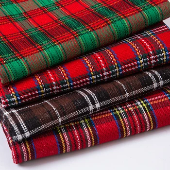 Knitted fabric Polyester cotton Christmas plaid cloth Custom snowflake printing patchwork Christmas decoration patchwork
Knitted fabric Polyester cotton Christmas plaid cloth Custom snowflake printing patchwork Christmas decoration patchwork