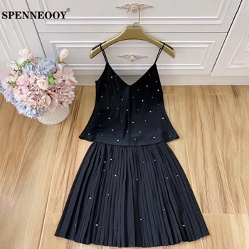 SPENNEOOY Designer Runway Female Summer Solid Sexy Club Suits V-Neck Open Back Strap Tops And Pearls Pleated Skirt Two Piece Set
SPENNEOOY Designer Runway Female Summer Solid Sexy Club Suits V-Neck Open Back Strap Tops And Pearls Pleated Skirt Two Piece Set