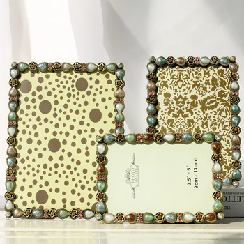 Painted Metal Diamond Photo Frame Creative Wedding Photos Picture Frame European Style Luxurious Portrait Frame
Painted Metal Diamond Photo Frame Creative Wedding Photos Picture Frame European Style Luxurious Portrait Frame