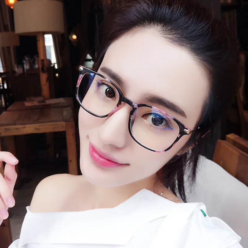 AIMISUV Anti blue rays computer Glasses Women Blue Light Coating Game Glasses for computer protection eye men Retro Spectacle
AIMISUV Anti blue rays computer Glasses Women Blue Light Coating Game Glasses for computer protection eye men Retro Spectacle